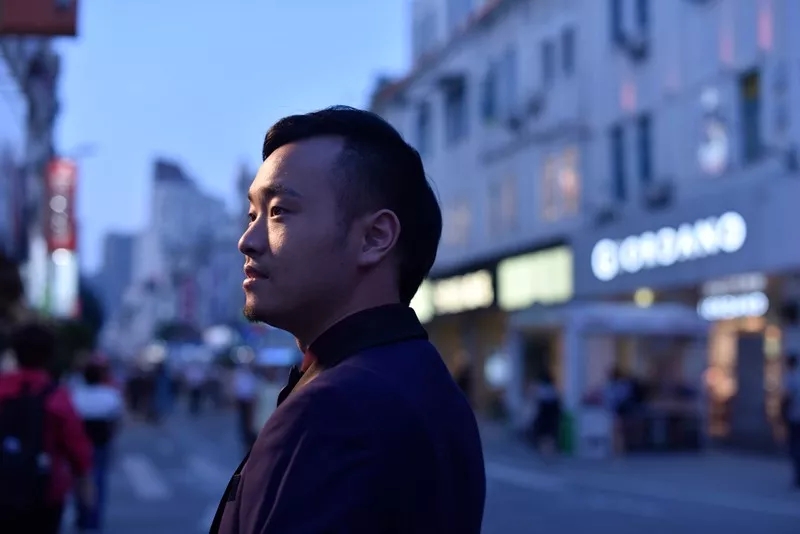 热烈祝贺华鼎居装饰设计总监——王斌荣登“2018中国青年设计师先锋榜”(图4)